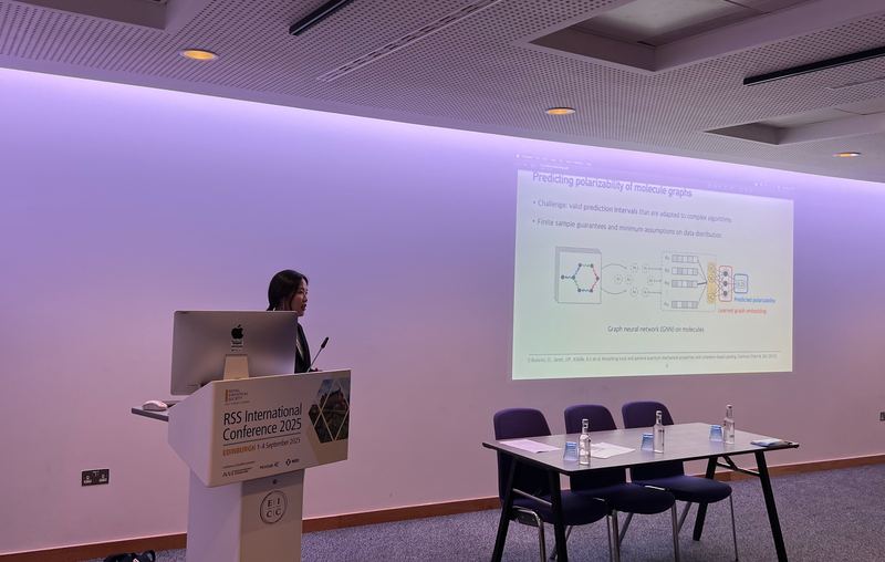 Yeo Jin presenting the group's research on conformal prediction at RSS 2025